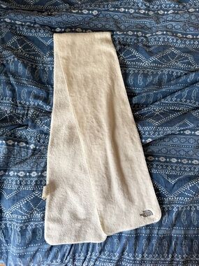 The North Face Y2K Cream Fleece Scarf